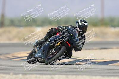 media/Oct-13-2025-Moto Forza (Mon) [[a66d839500]]/3-B Group/Session 3 (Turn 16)/